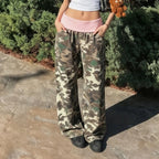 Women's Comfortable Cargo Pants with Elastic Waistband and Camouflage Pattern