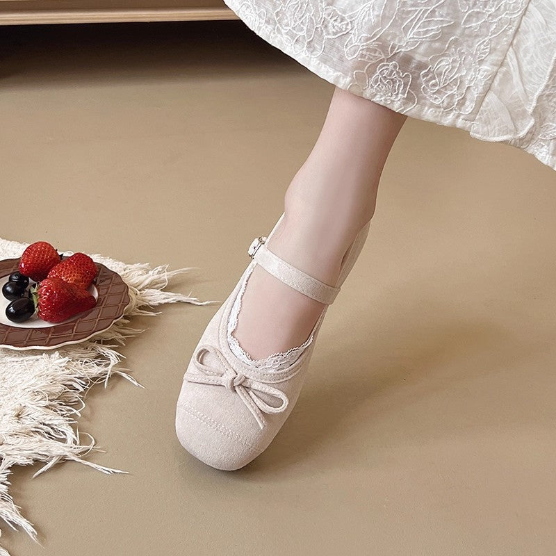 Women's Ballet Flats with Elegant Buckle and Delicate Lace Trim