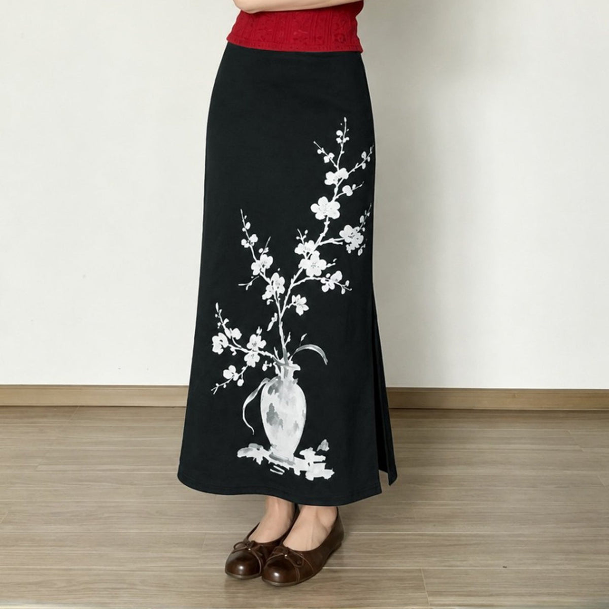 Women's Flared Maxi Skirt with Floral Vase Print