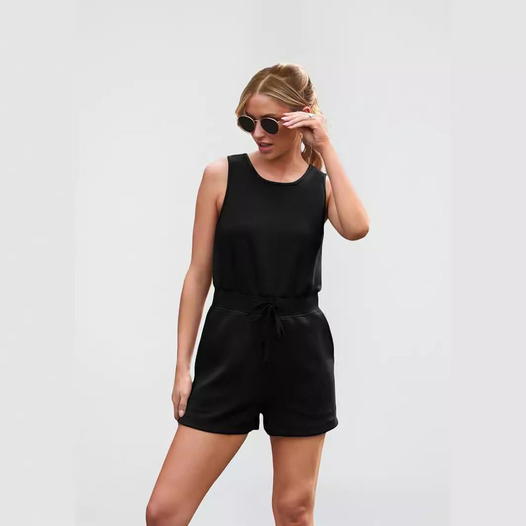 Women's Comfortable Short Jumpsuit with Side Pockets and Adjustable Waist