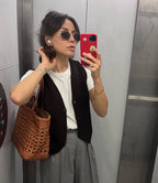 Elegant Business Jacket with Textured Design and Pockets