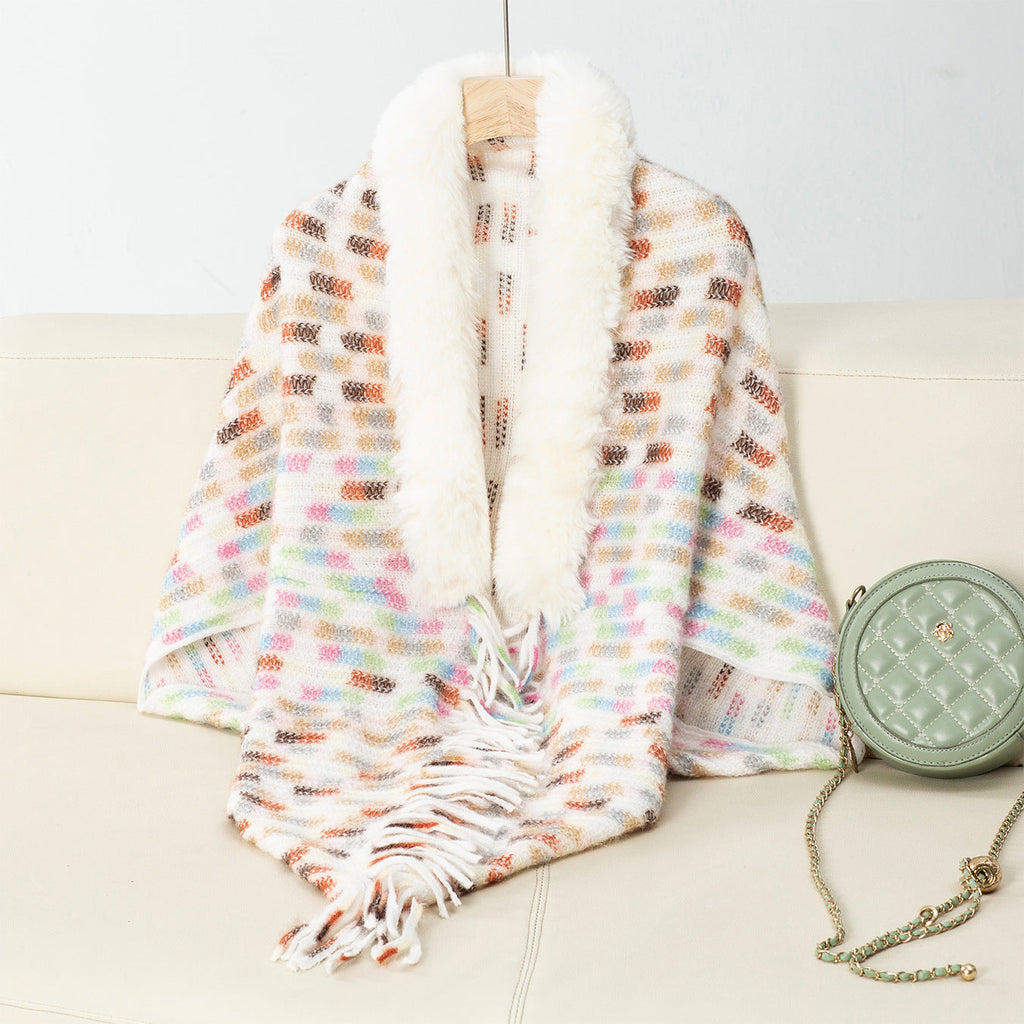 Women's Elegant Poncho with Luxurious Faux Fur Collar and Fringe
