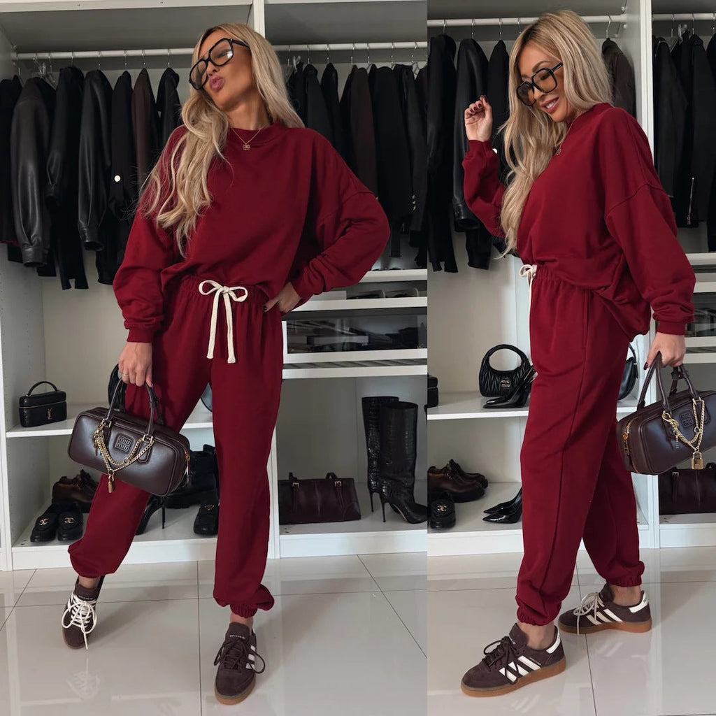 Women's Relaxed Sweatshirt and Pants Set