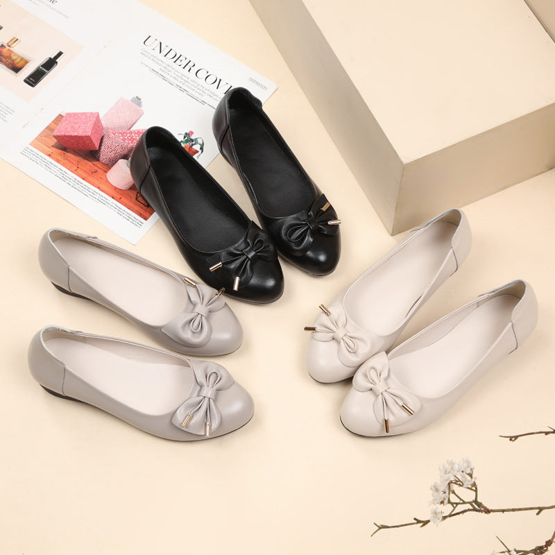Women's Ballet Flats with Knot Detail