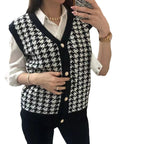 Women's Sleeveless Knit Vest with Plaid Pattern and Decorative Buttons