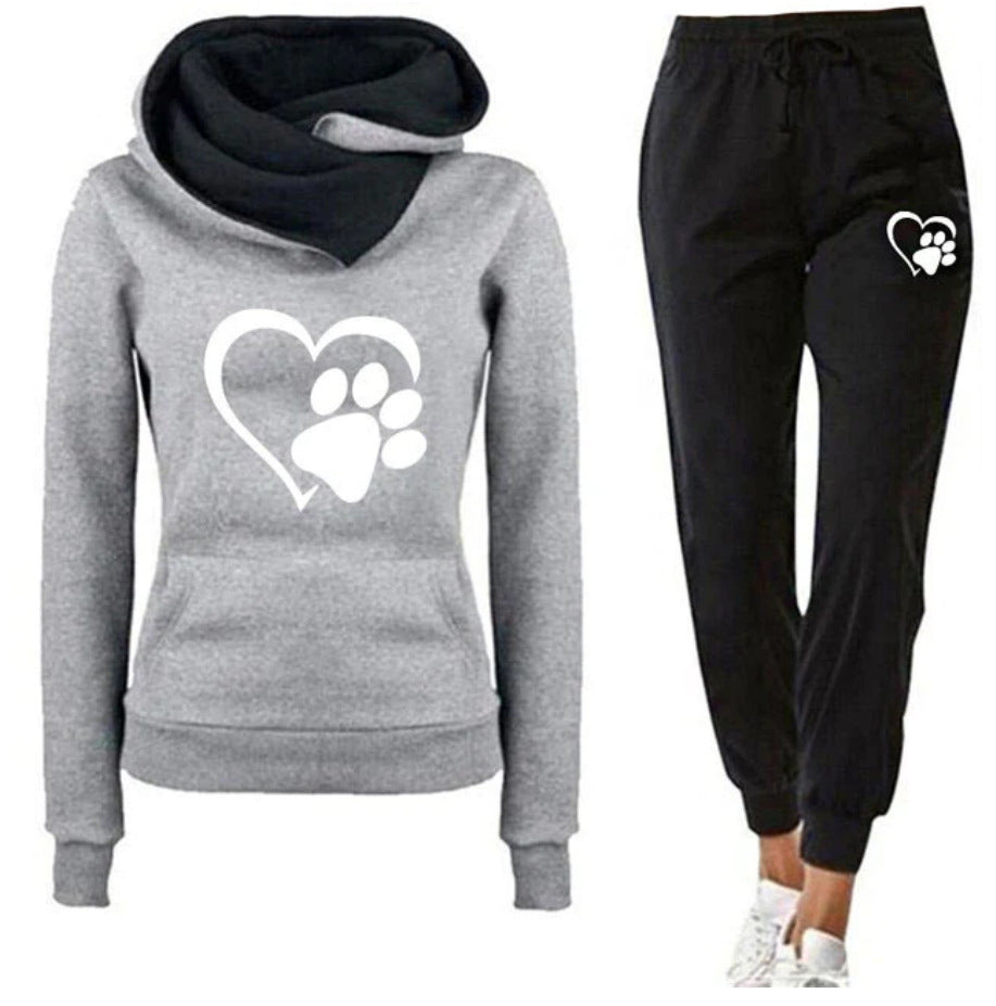Women's Leisure Jogging Suit with Innovative Hood Design and Pockets