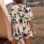 Casual Women's Lounge Outfit with Graphic Pattern and Elastic Waist