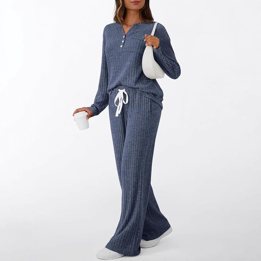 Women's Comfortable Knit Suit with Casual Cut