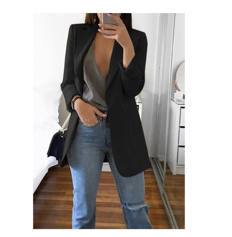 Elegant Tailored Blazer with Practical Pockets