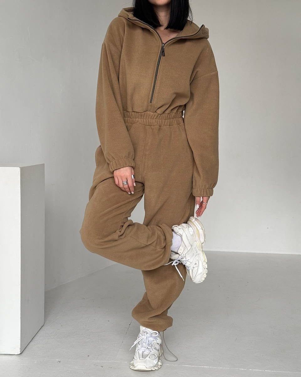 Women's Fleece Jogging Suit with Half Zipper