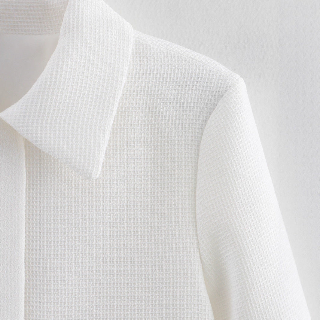 Elegant Cropped Jacket with Decorative Buttons