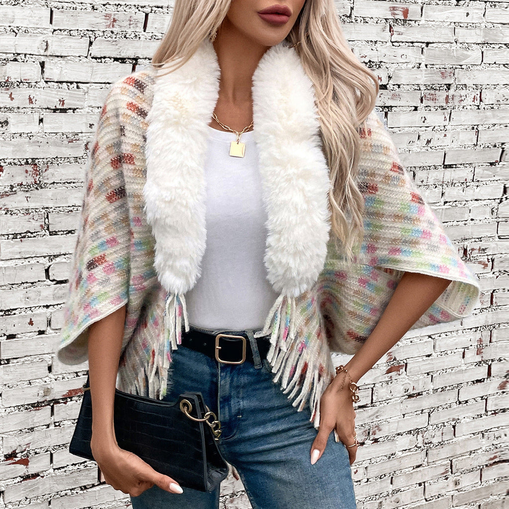 Women's Elegant Poncho with Luxurious Faux Fur Collar and Fringe