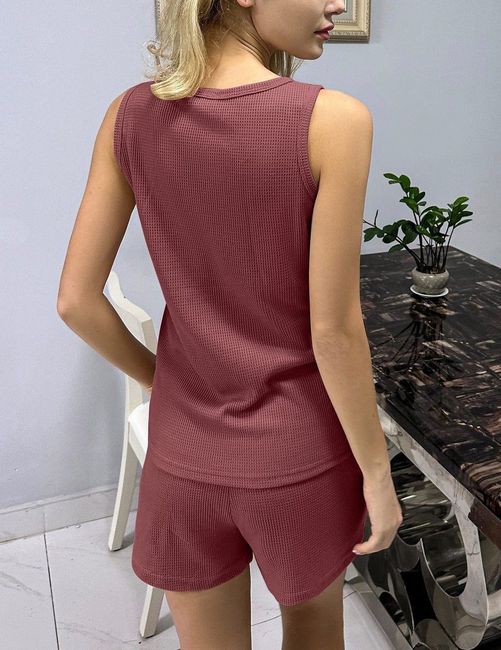 Women's High-Quality Sporty Short Set with Breathable Waffle Texture