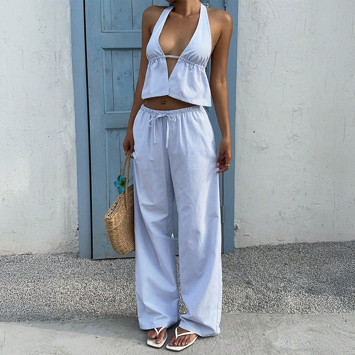 Women's Casual Beach Outfit with Crop Top and Wide Pants