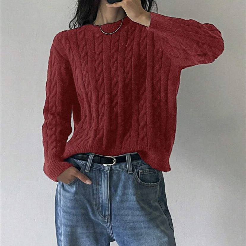 Women's Chunky Knit Sweater with Cable Pattern and Wide Sleeves