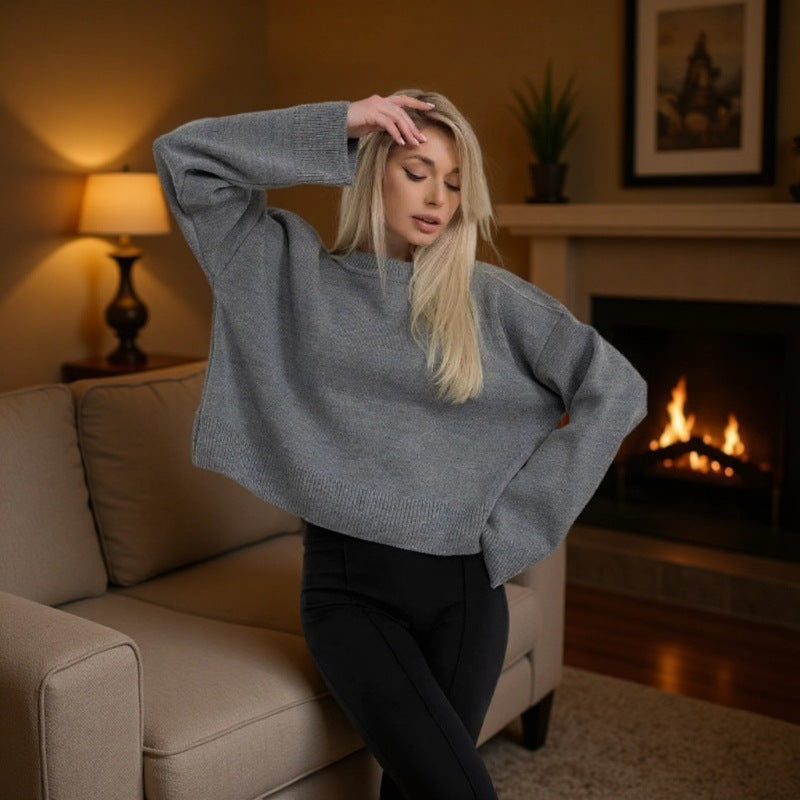 Women's Cropped Knit Sweater with Voluminous Sleeves and Crew Neck