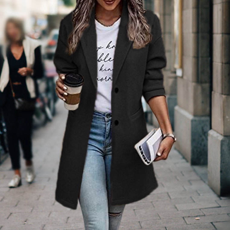 Women's Elegant City Coat with Slim Lapel and Practical Pockets