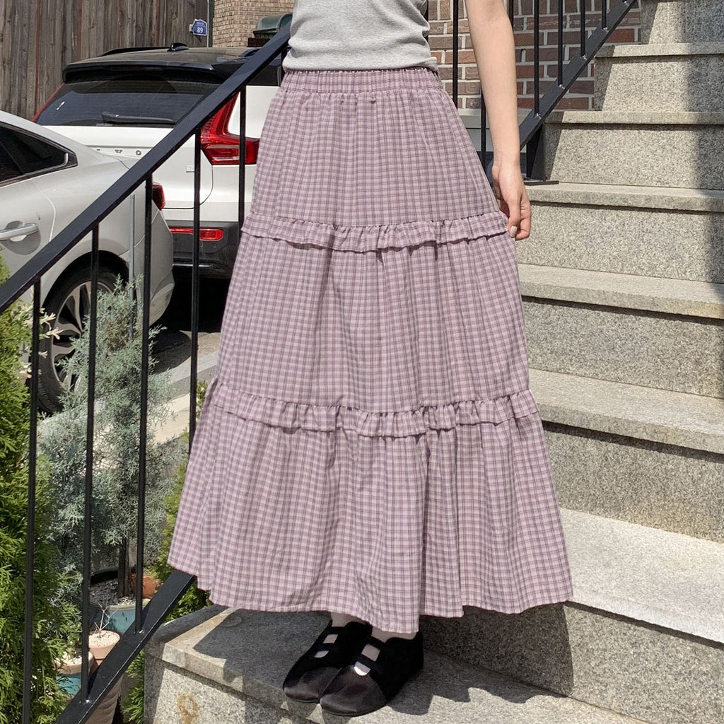 Women's Maxi Skirt with Ruffle and Plaid Pattern