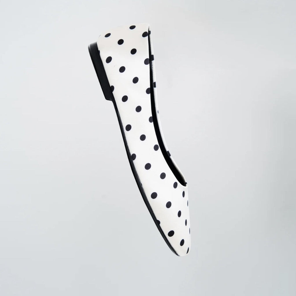 Women's Ballet Flats with Elegant Dot Pattern and Comfortable Lining