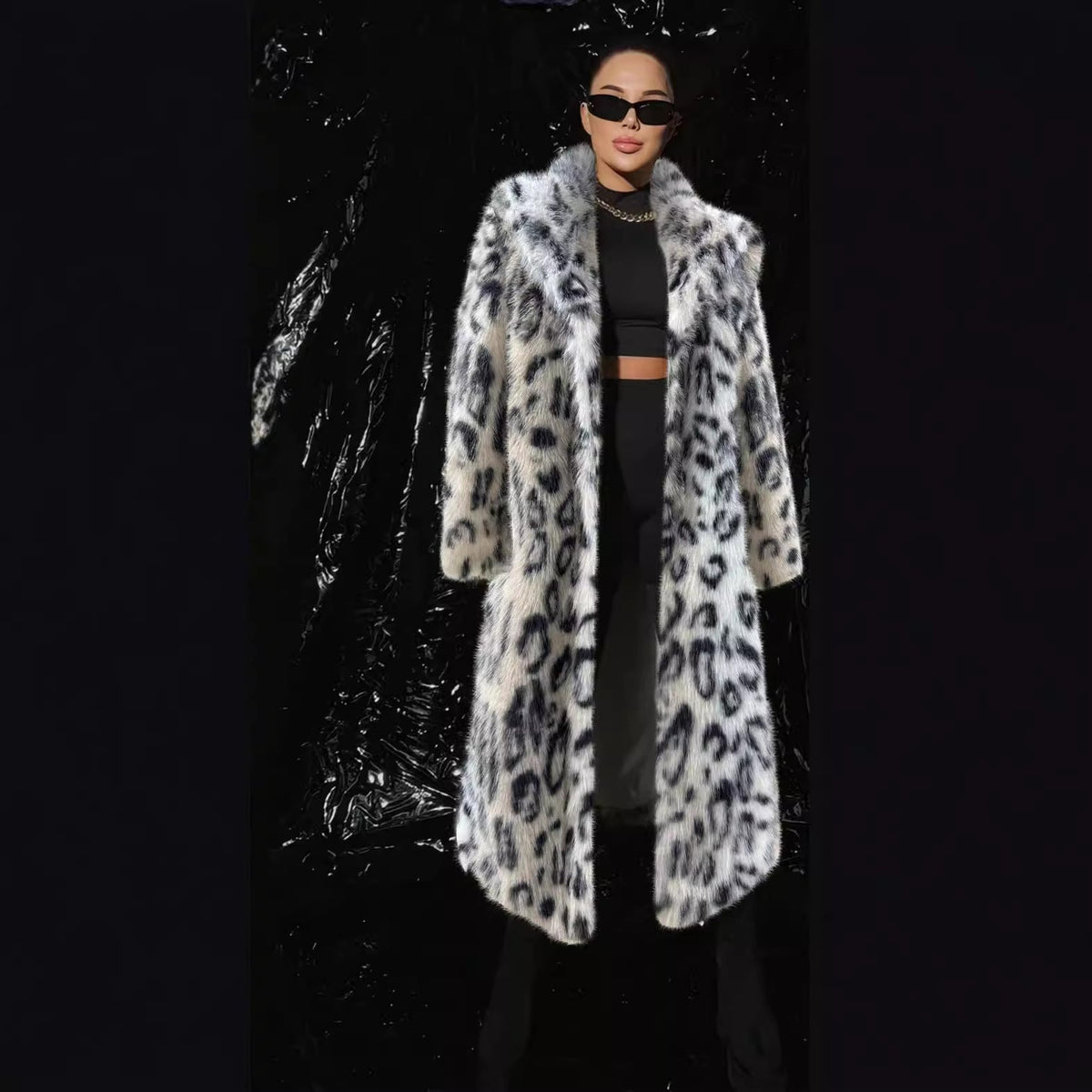 Women's Luxurious Faux Fur Coat with Leopard Print
