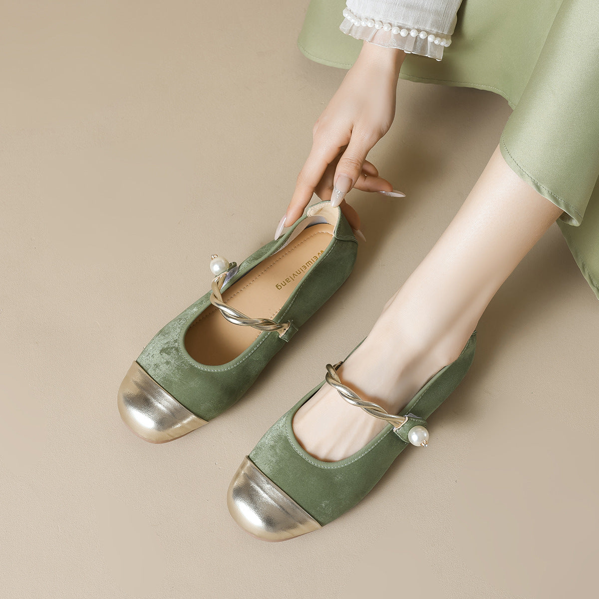 Women's Ballet Flats with Elegant Strap and Fashionable Pearl Jewelry