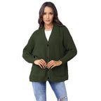 Women's Chunky Knit Cardigan with Practical Pockets and Elegant Button Details