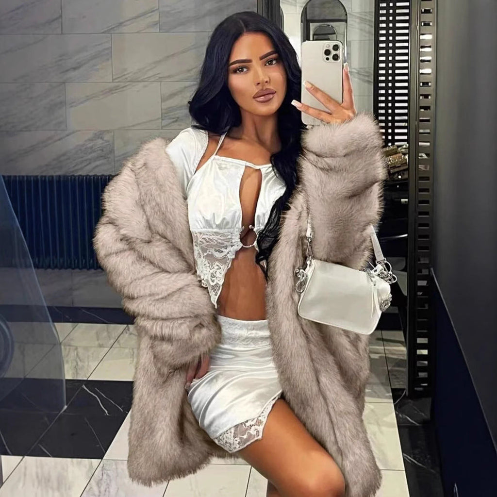 Women's Luxurious Faux Fur Coat with Open Sleeves