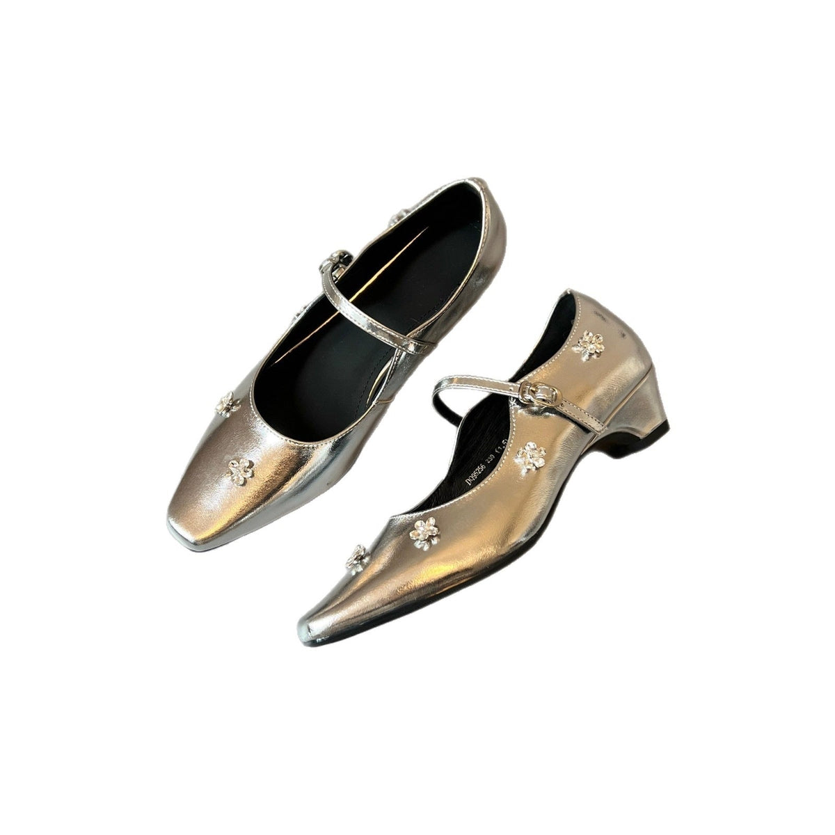 Women's Ballet Flats with Floral Embellishments and Patent Finish