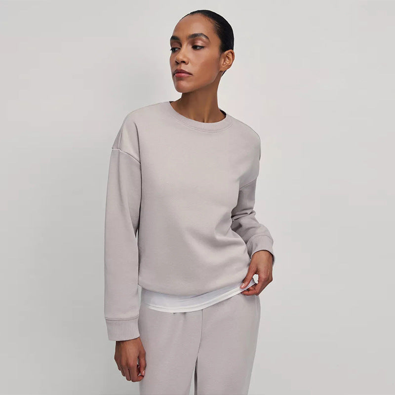 Women's Comfortable Oversized Sweatshirt with Casual Cut