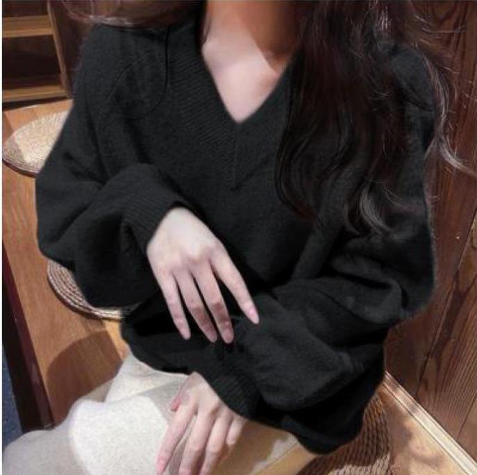 Women's Chunky Knit Sweater with Deep V-Neck and Voluminous Sleeves