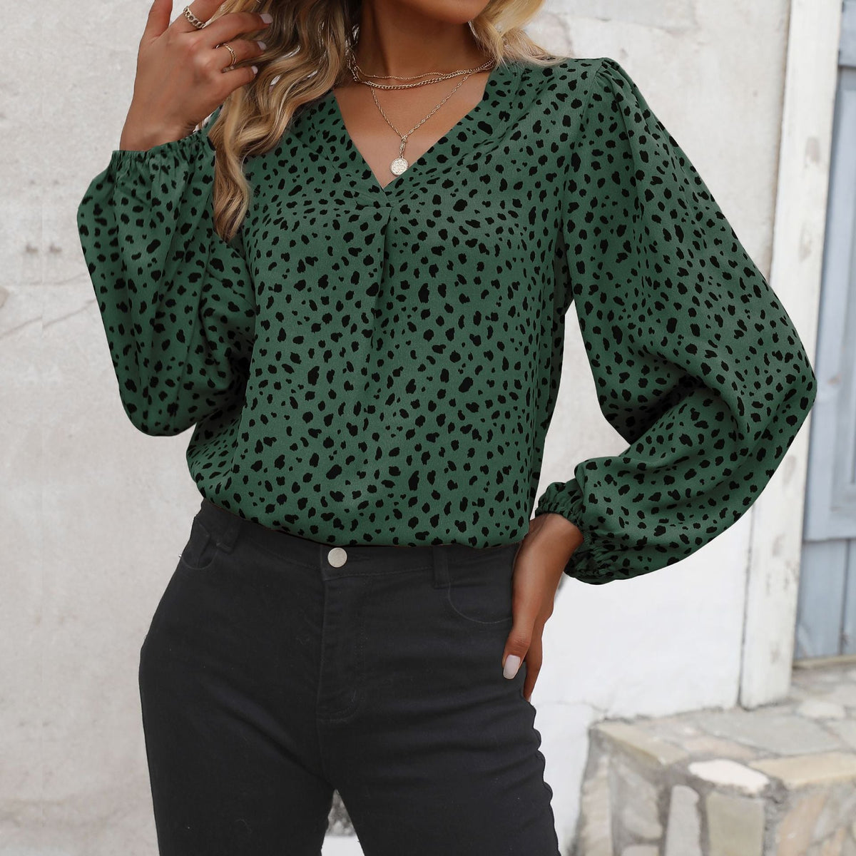 Women's Blouse with V-Neck and Voluminous Sleeves