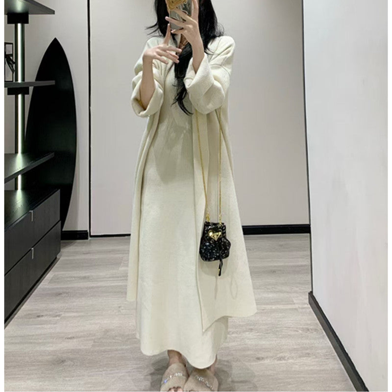 Women's Elegant Knit Coat with Wide Cut and Practical Pockets