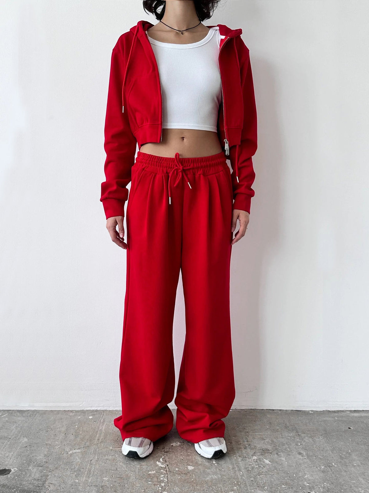 Women's Cropped Hoodie and Comfortable High-Waisted Joggers