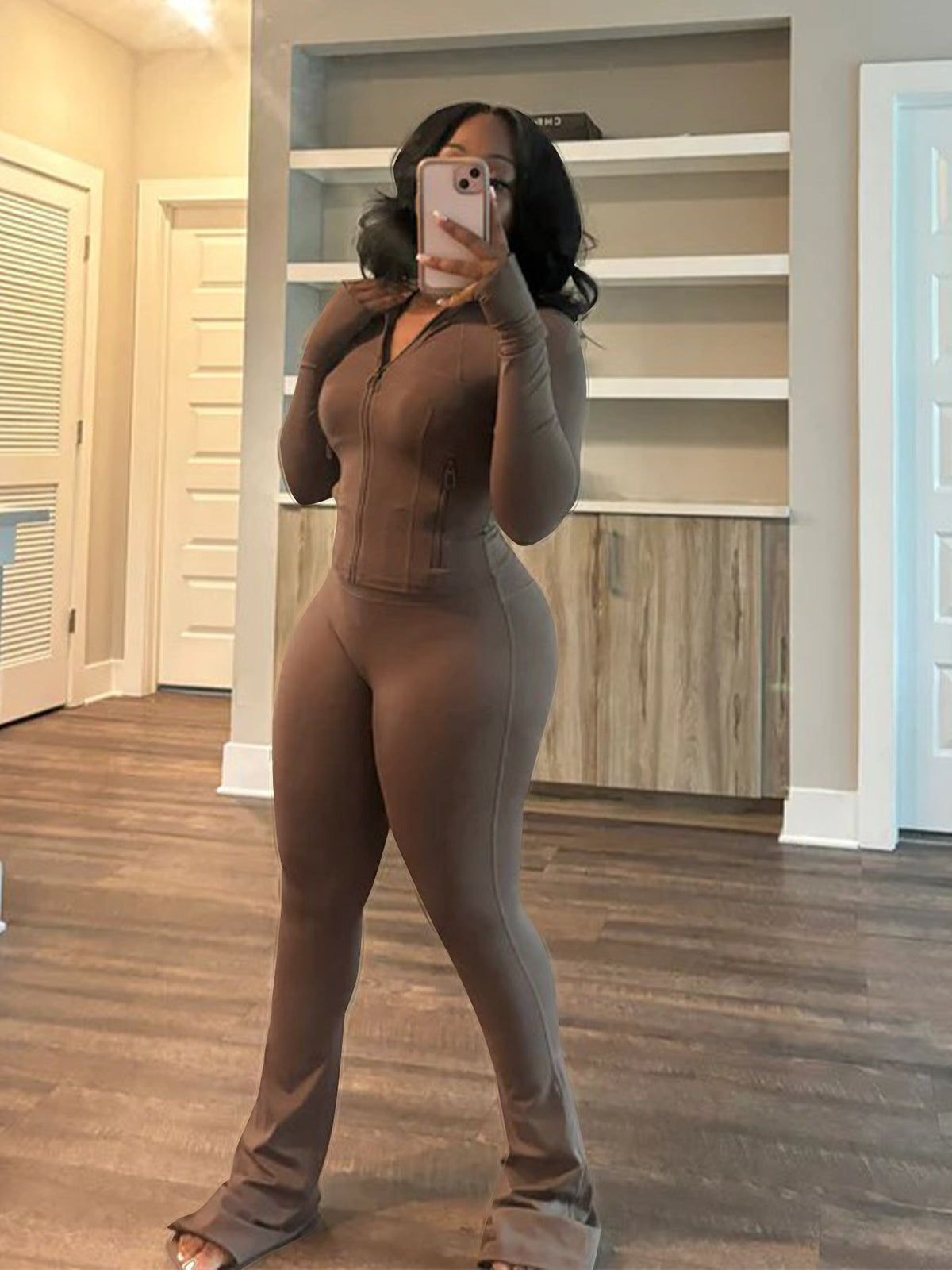 Figure-Hugging Tracksuit with Zipper and Flared Leg