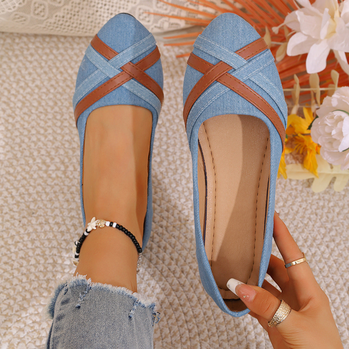 Women's Ballet Flats with Elegant Cross-Strap