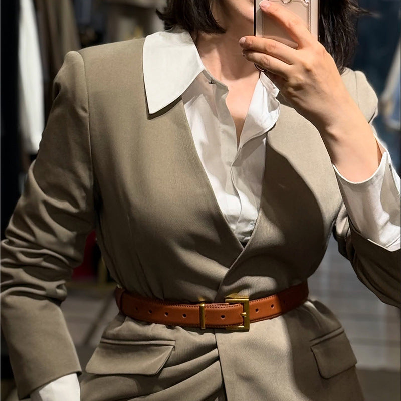 Women's Elegant Business Suit with Tailored Blazer and Skirt