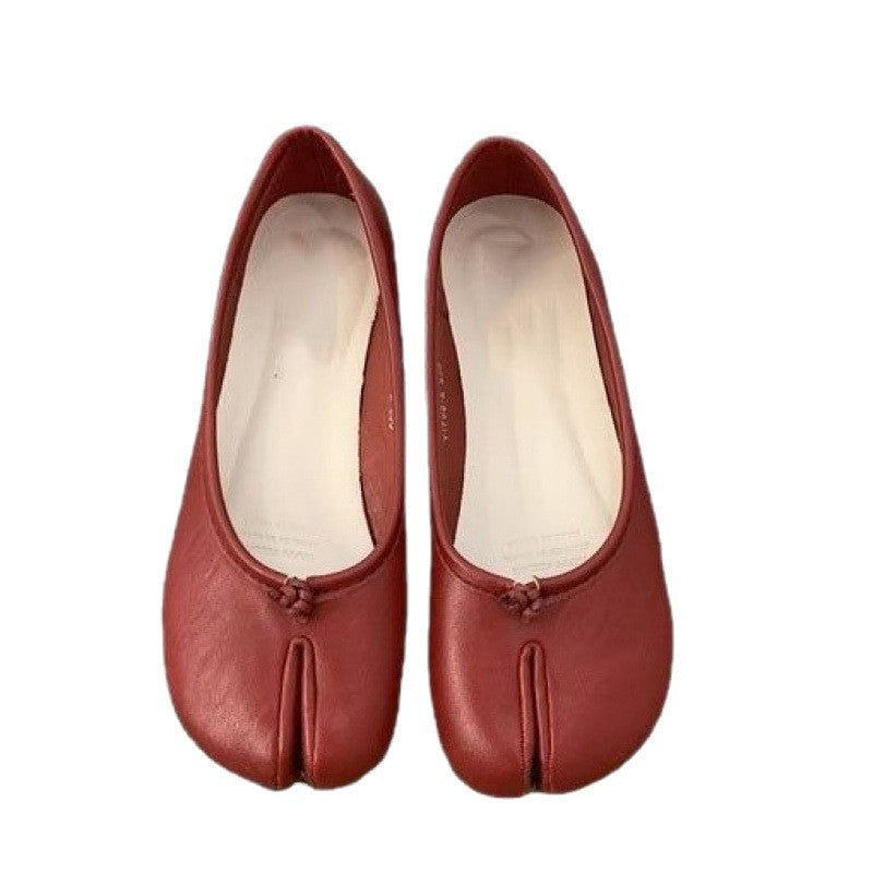 Women's Ballet Flats with Slit Details and Comfortable Insole