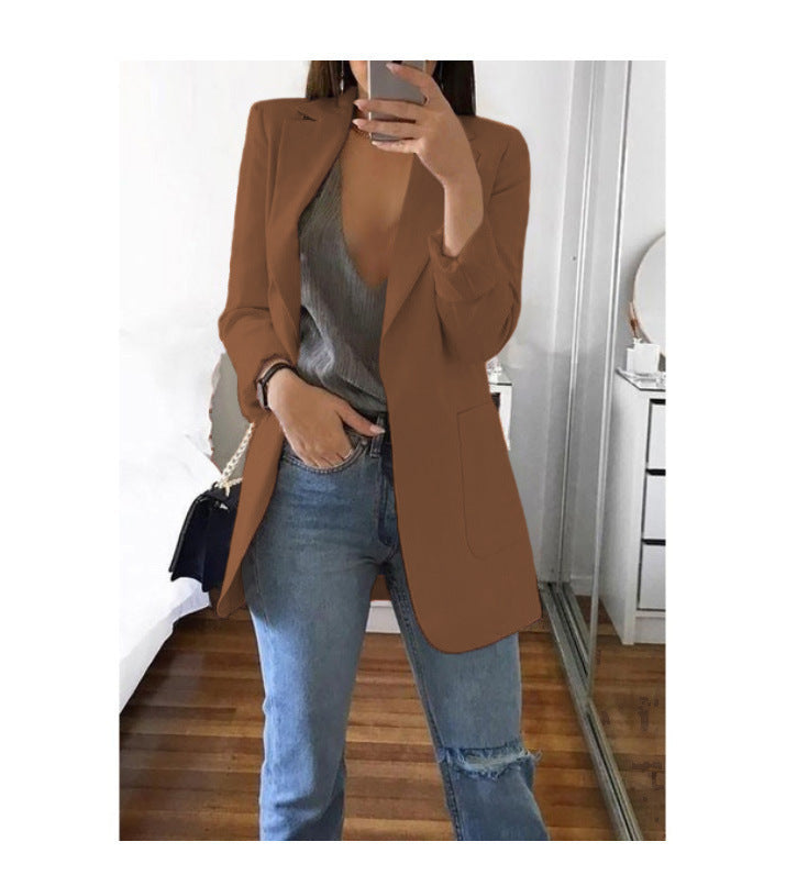 Elegant Tailored Blazer with Practical Pockets