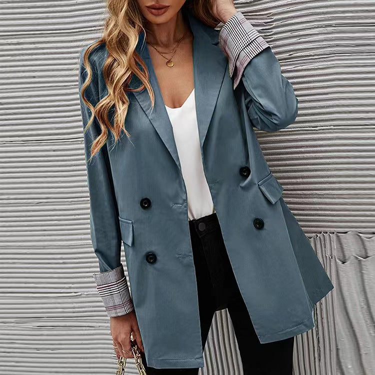 Elegant Double-Breasted Blazer with Plaid Detail