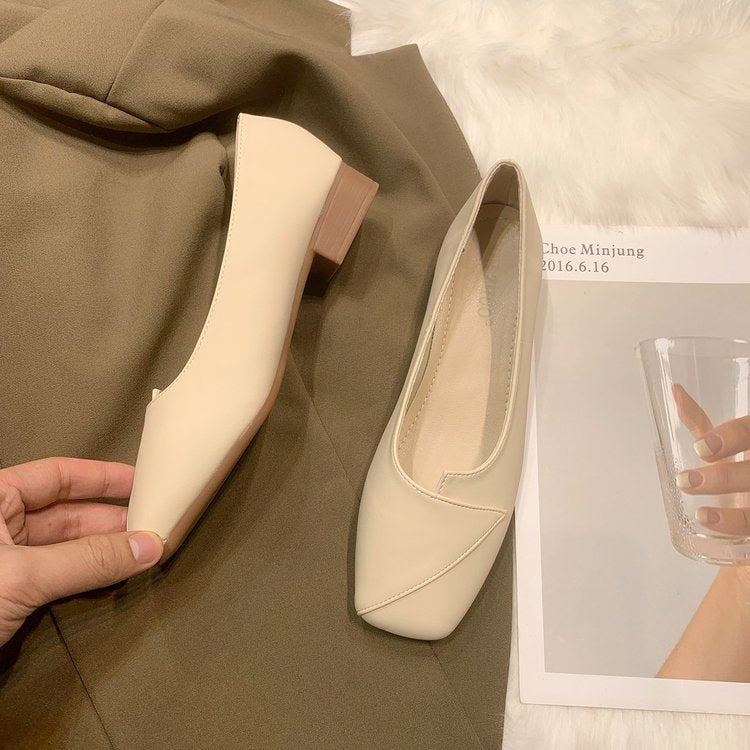 Women's Ballet Flats with Elegant Design and High-Quality Surface Texture