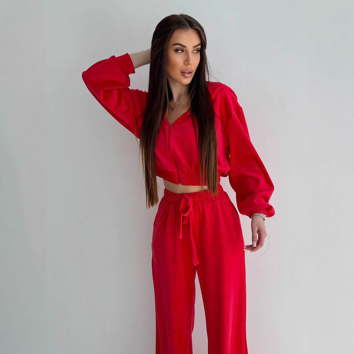 Women's Elegant Velour Lounge Set with Cropped Top and Wide-Leg Pants