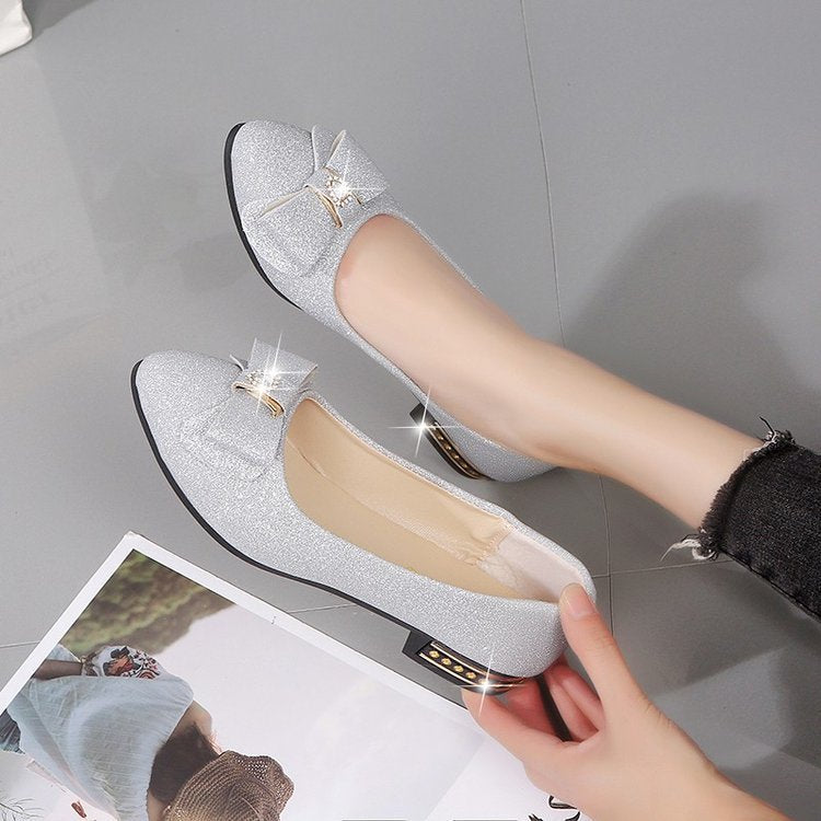 Women's Ballet Flats with Decorative Bow Design