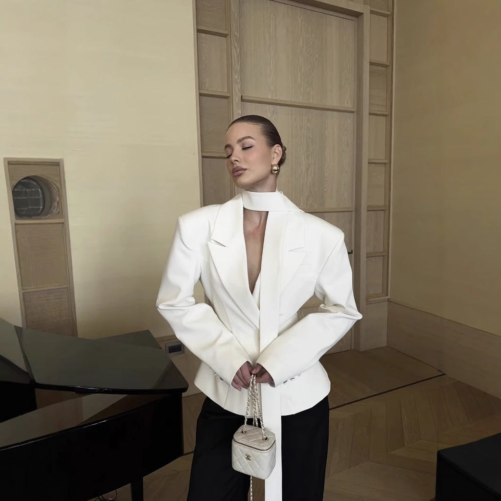 Women's Blazer Jacket with Elegant Bow Detail and Figure-Hugging Cut