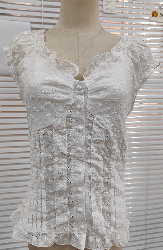 Women's Blouse with Romantic Ruffle Design and Decorative Buttons