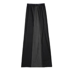 Elegant Beach Towel with Fine Design and Practical Closure