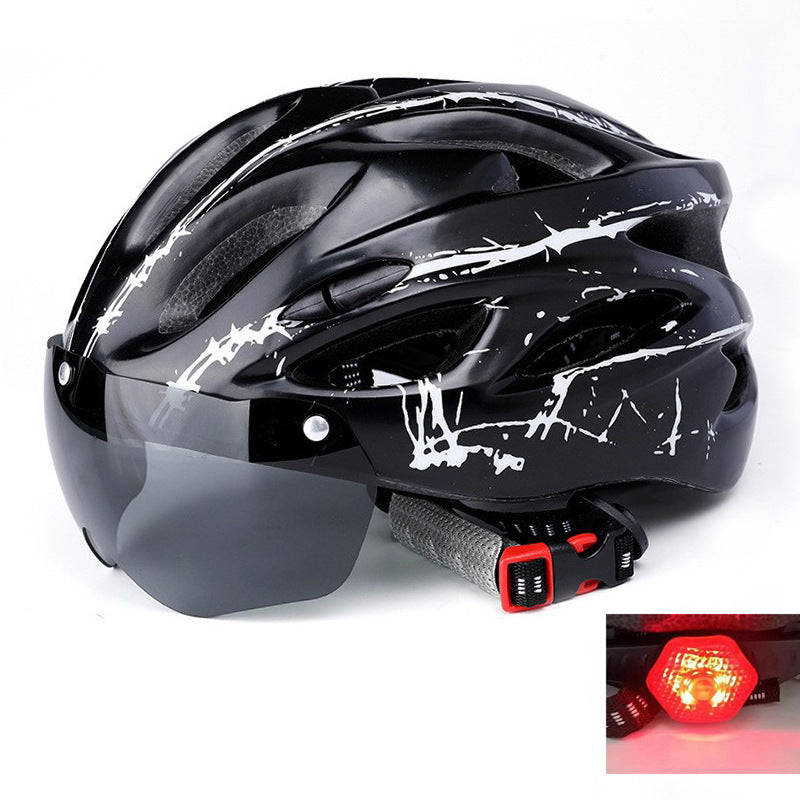 Bicycle Helmet with Integrated Sun Visor and Optimal Ventilation
