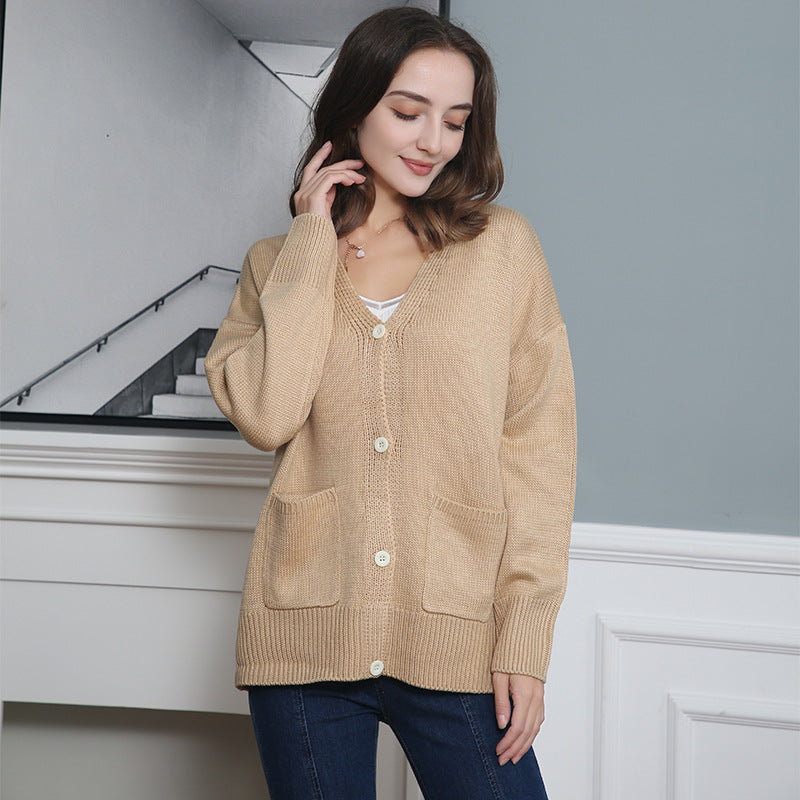 Women's Chunky Knit Cardigan with Pockets and V-Neck