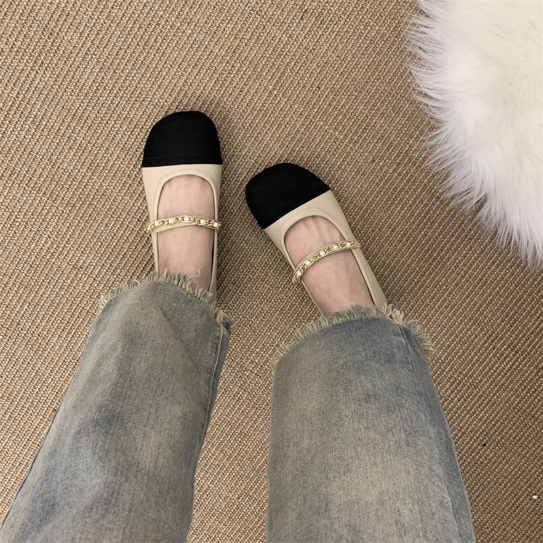 Women's Ballet Flats with Elegant Chain Detail
