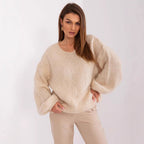 Women's Cozy Oversized Knit Sweater with Voluminous Sleeves