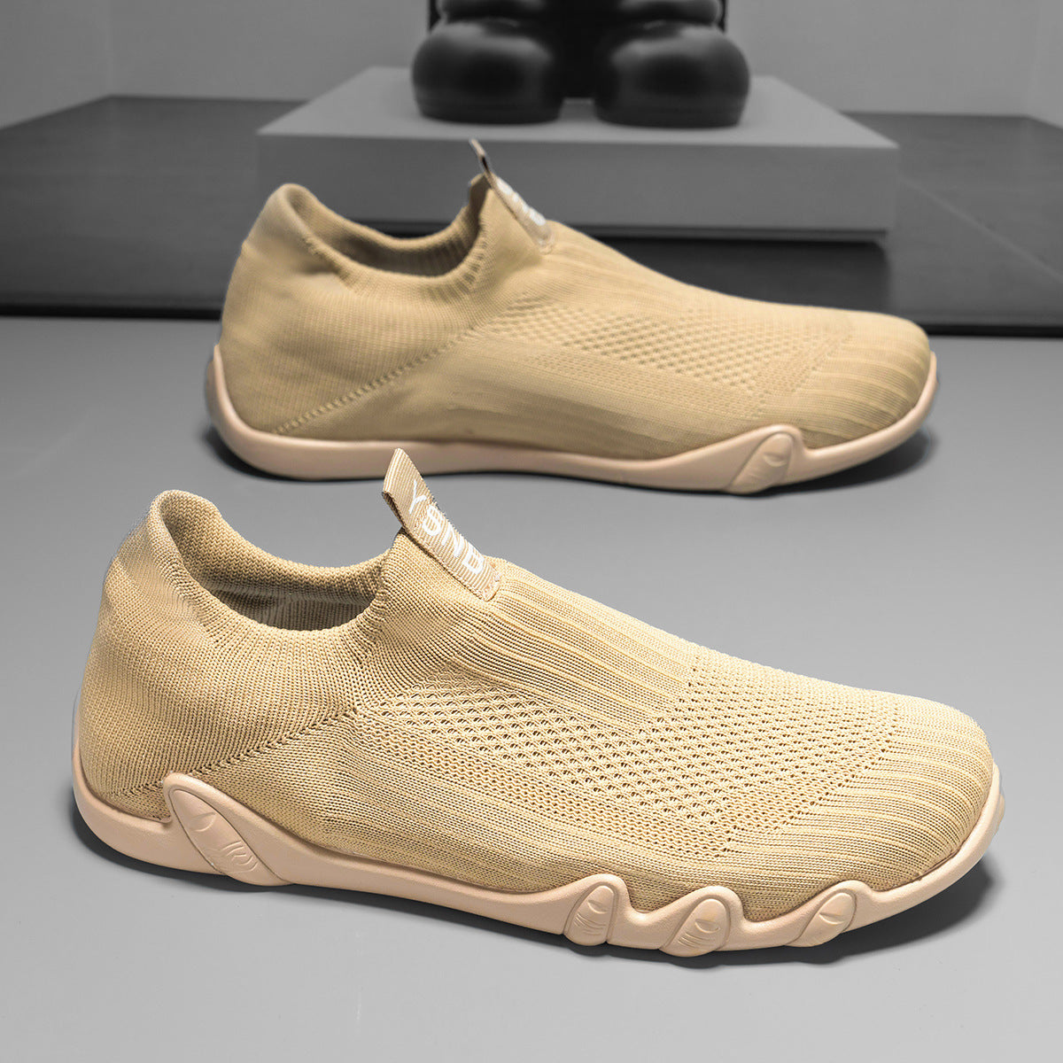 Women's Breathable Sports and Leisure Shoes with Non-Slip Sole